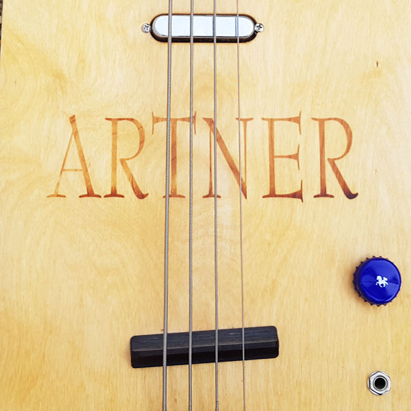 Artner Box Bass
